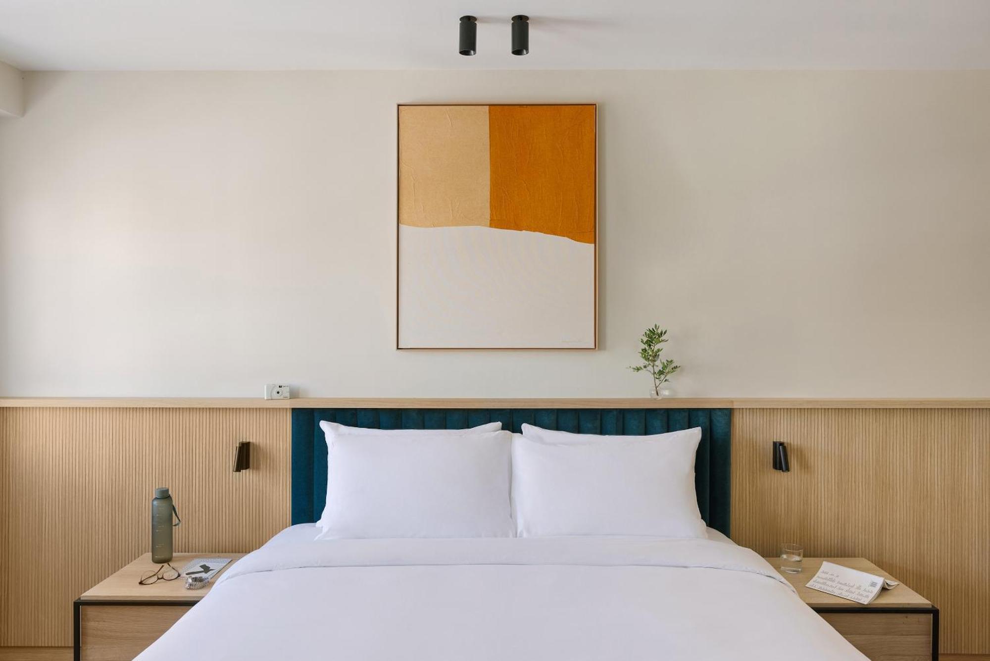 Sonder By Marriott Bonvoy Sofia Apartments Atocha Apartahotel Madrid